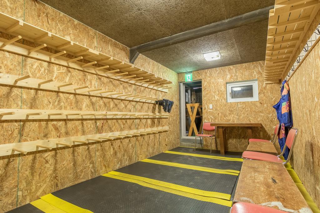 Freeride Backpackers Lodge Niseko Εξωτερικό φωτογραφία